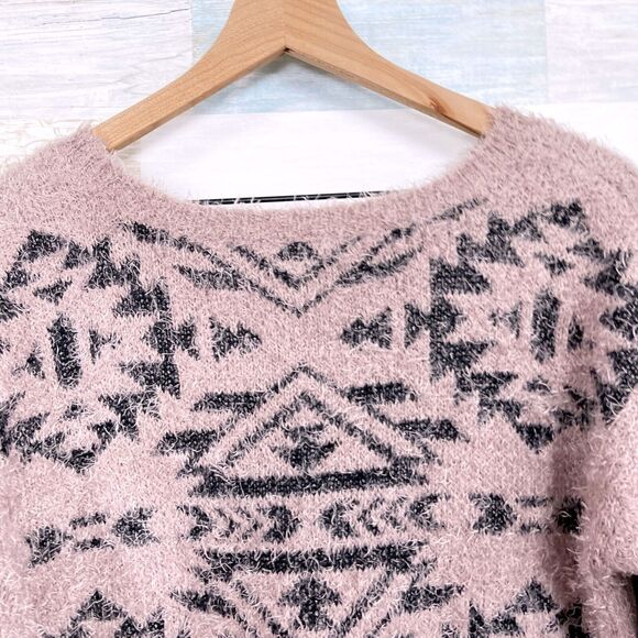 BB Dakota Fuzzy Knit Aztec Tunic Sweater Pink Black Wool Blend Womens Medium - Picture 5 of 7